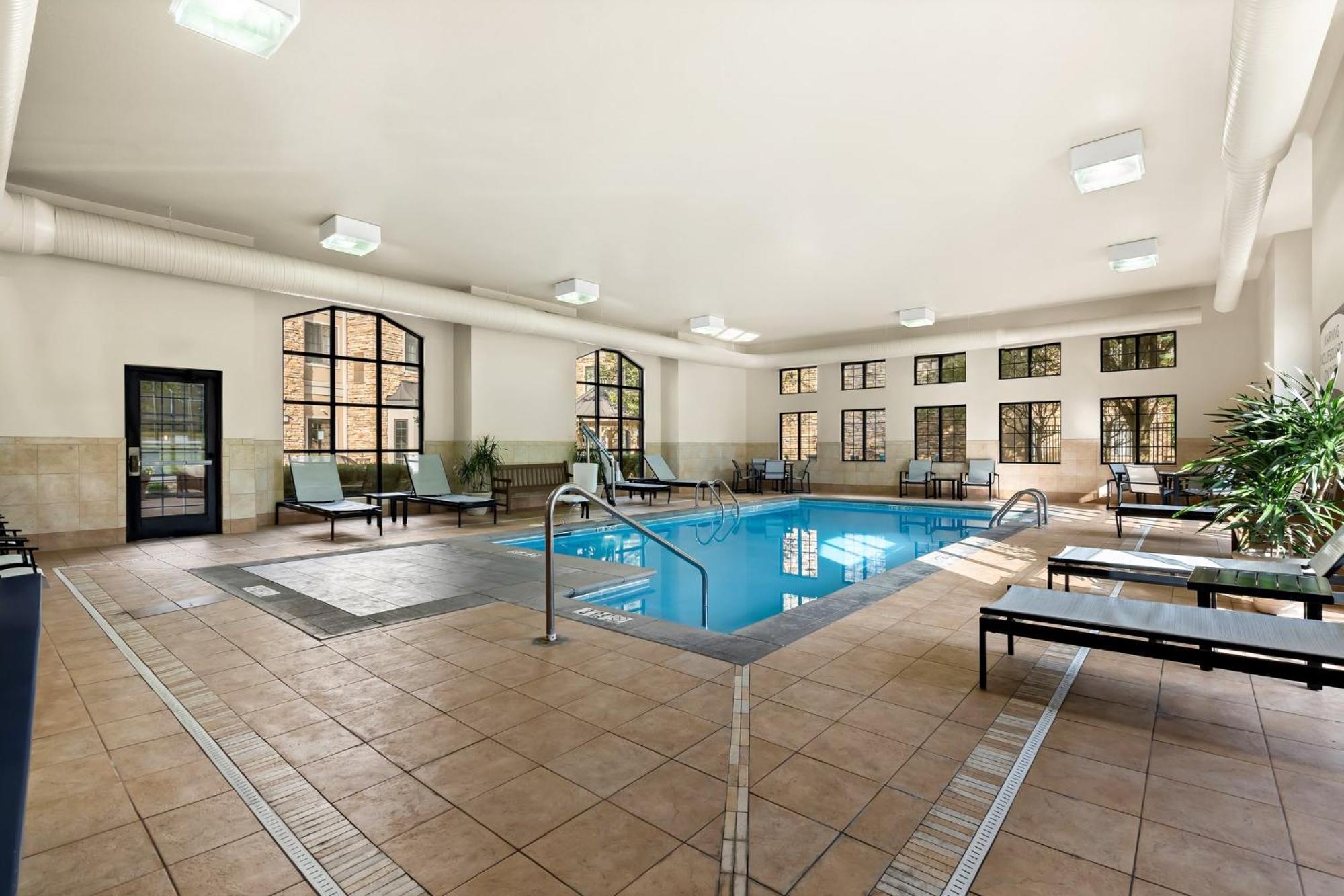 Staybridge Suites - Cincinnati North By Ihg West Chester Dış mekan fotoğraf